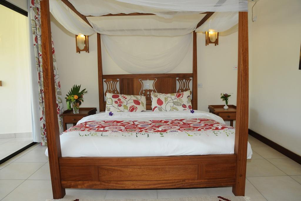 Lotfa Resort Diani Praia de Diani Exterior foto