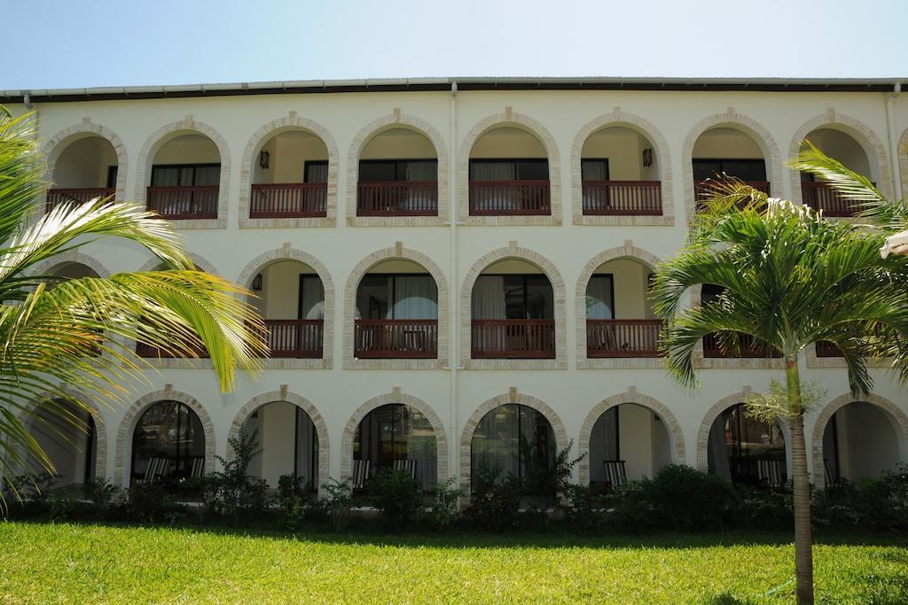 Lotfa Resort Diani Praia de Diani Exterior foto
