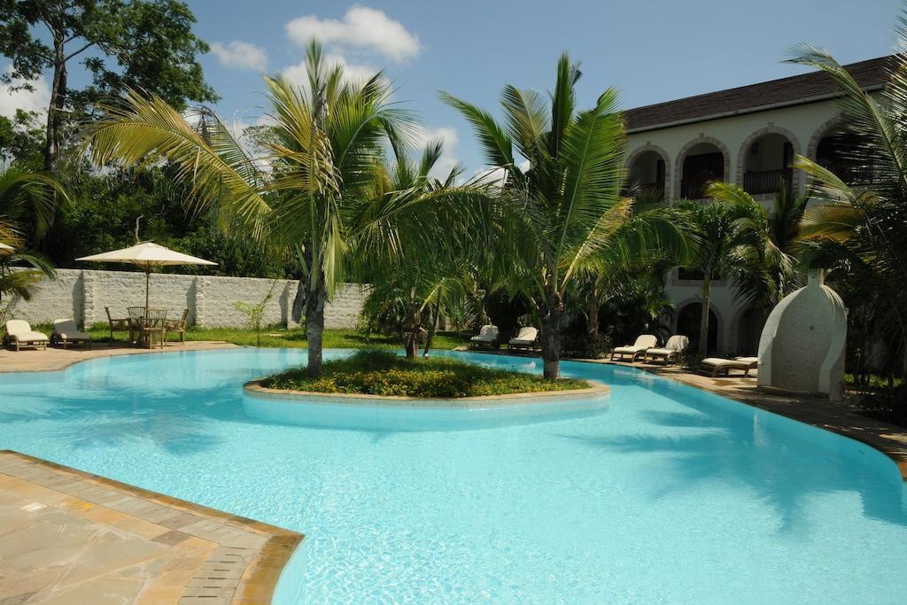Lotfa Resort Diani Praia de Diani Exterior foto