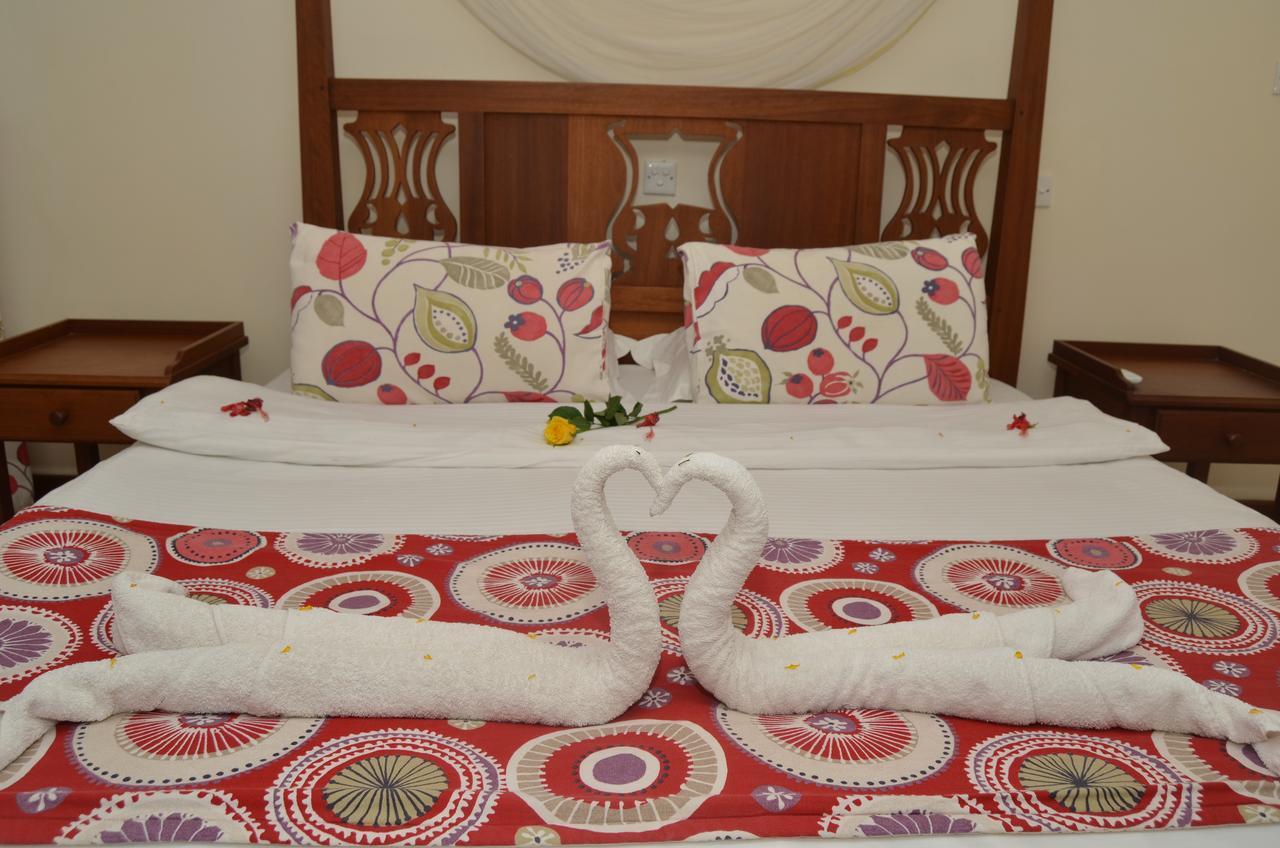 Lotfa Resort Diani Praia de Diani Exterior foto